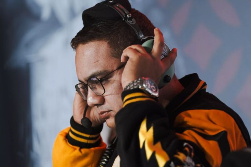 Dewa United Esports lepas pelatih Jayson Echem