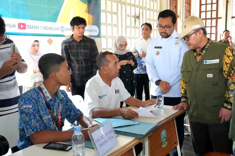 Mendikdasmen apresiasi semua pihak kawal SPMB tertib di Nganjuk