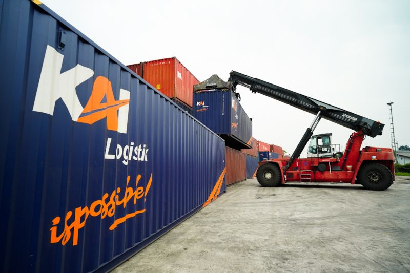 kai-logistik-mendukung-konsolidasi-bumn-logistik-diinisiasi-danantara