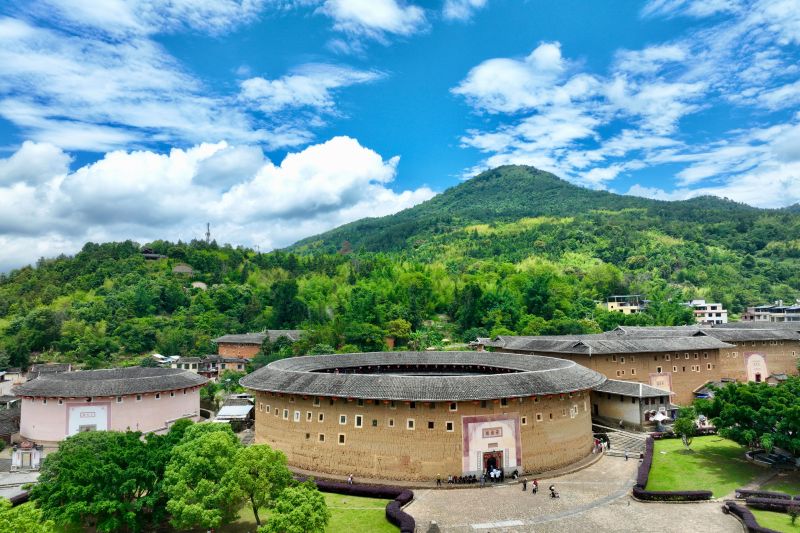 Mengintip arsitektur unik Fujian Tulou di China