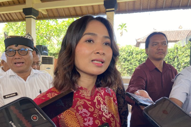 wamenpar-siap-bantu-kapal-cepat-banyuwangi-lovina-jika-dermaga-siap