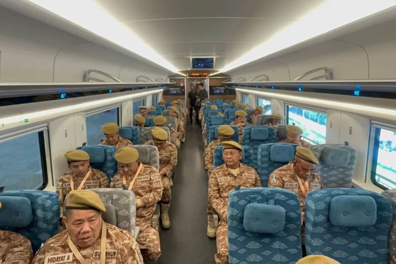 whoosh-jadi-pilihan-transportasi-rombongan-retret-kepala-daerah