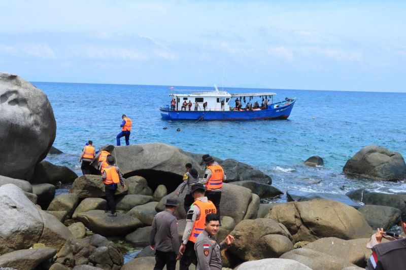 Polres Anambas patroli perbatasan cegah potensi gangguan