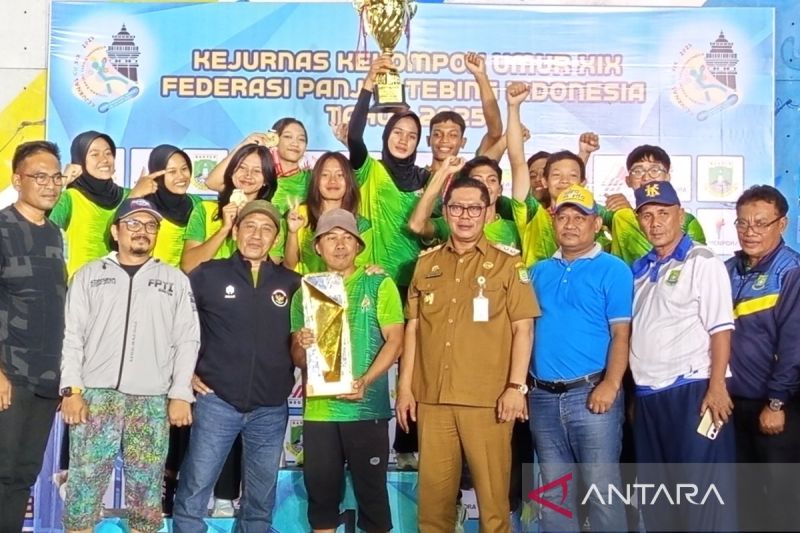 Jawa Timur juara umum Kejurnas Panjat Tebing KU XIX/2025 di Tangerang