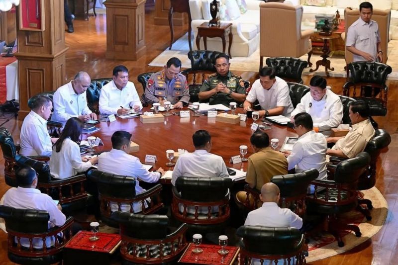 Seskab: Presiden panggil menteri bidang polkam bahas kondisi global