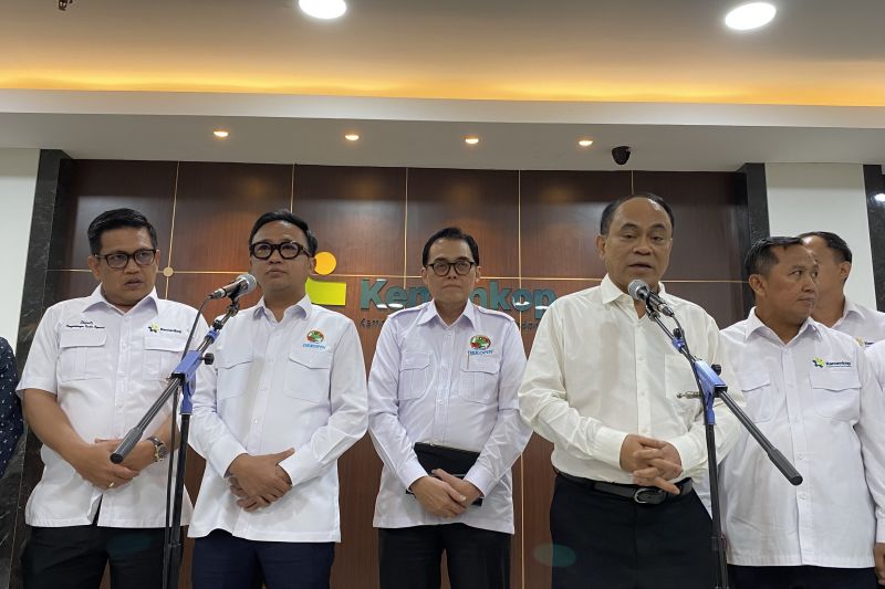 budi-arie-syaratkan-anggota-kopdes-minimal-setengah-dari-warga-desa