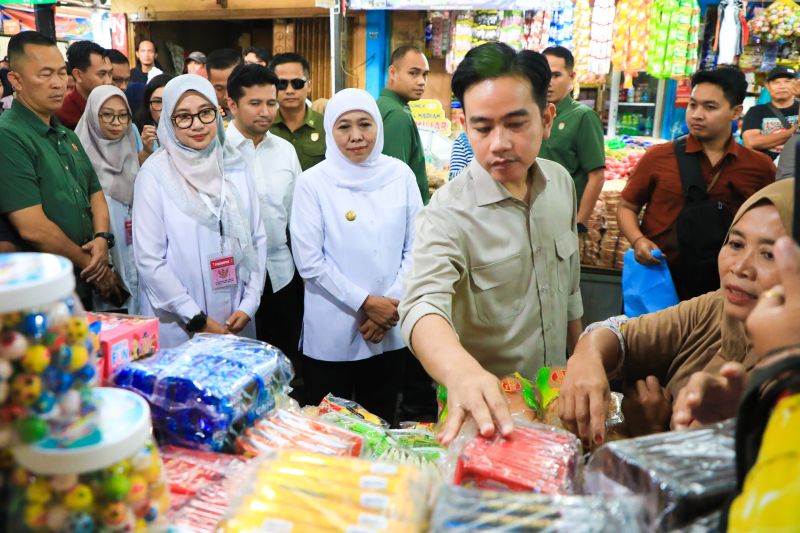 gubernur-khofifah-sebut-harga-bahan-pangan-terkendali