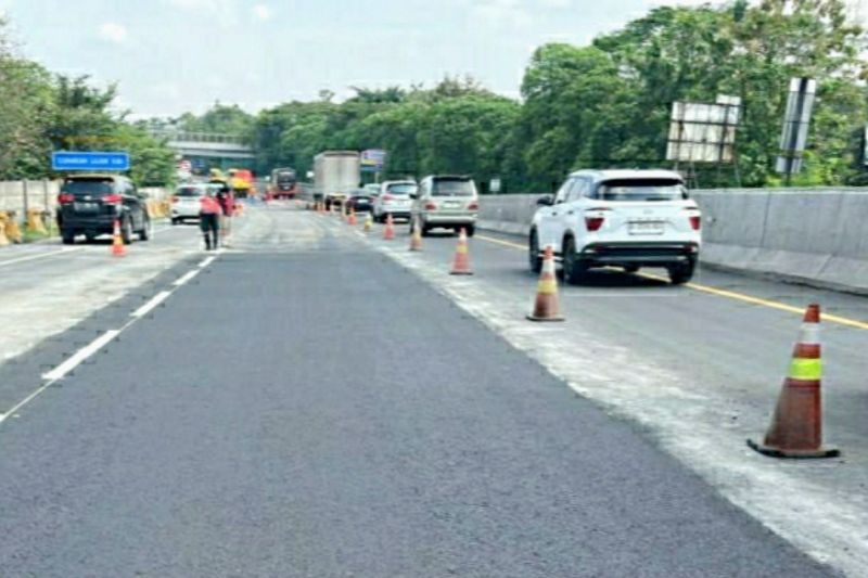 pengelola-cipularang-minta-maaf-perjalanan-terganggu-perbaikan-jalan