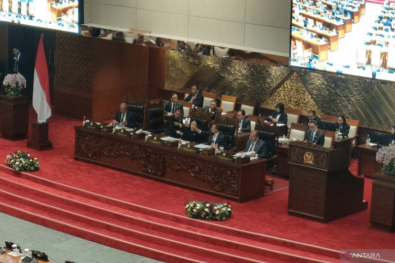 Ketua DPR buka masa sidang, puji Prabowo atasi soal Raja Ampat