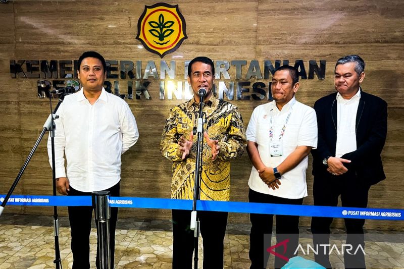mentan-dorong-hkti-kawal-empat-program-unggulan-presiden