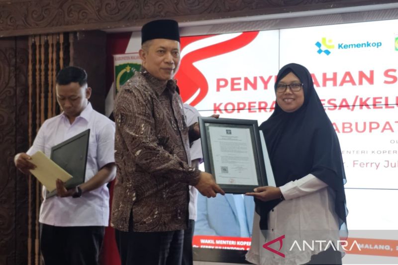 wamenkop-ungkap-80-ribu-kopdeskel-merah-putih-tuntas-terbentuk