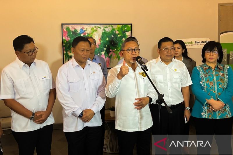 menko-zulhas-sebut-mulai-1-juli-kopdes-bisa-ajukan-pinjaman-ke-himbara