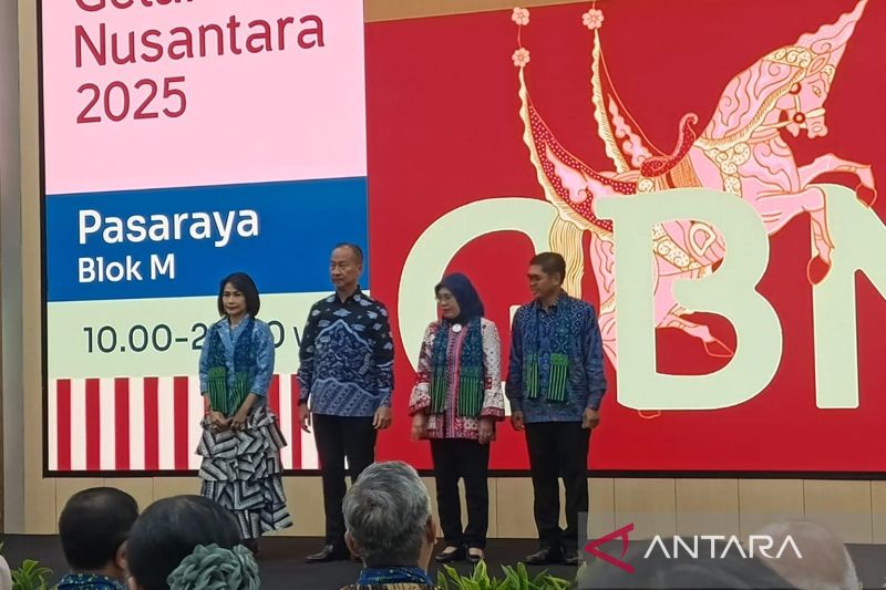 kemenperin-ybi-dorong-perajin-batik-perkuat-inovasi