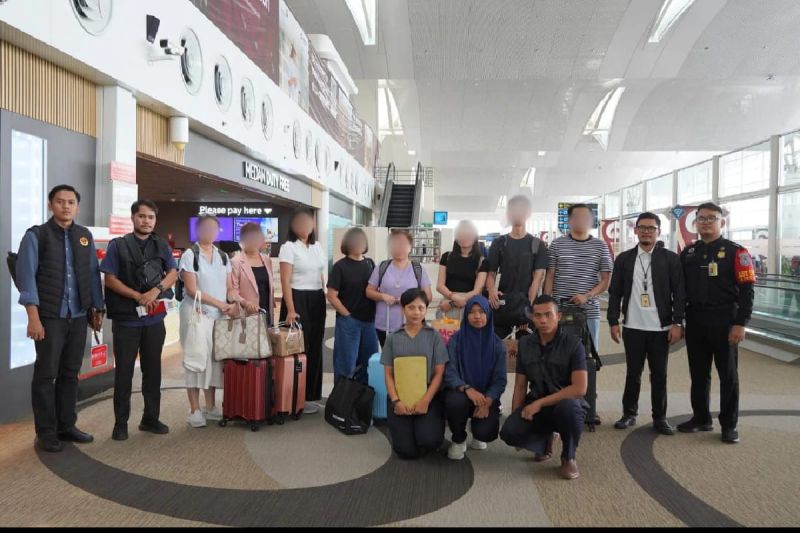 Imigrasi Medan deportasi delapan warga Malaysia langgar izin tinggal 