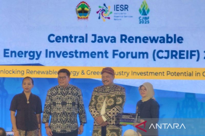proyek-plts-apung-di-dua-waduk-jateng-masuk-tahap-perizinan