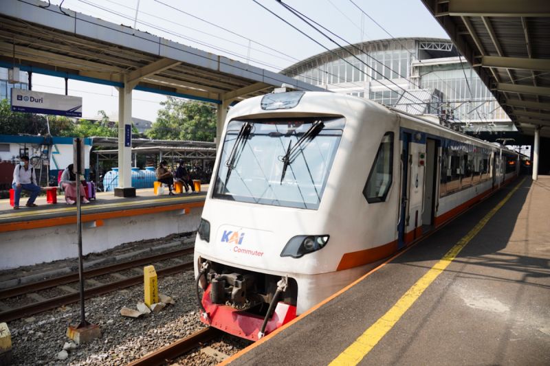kai-perkuat-uji-coba-percepatan-waktu-tempuh-commuter-line-basoetta