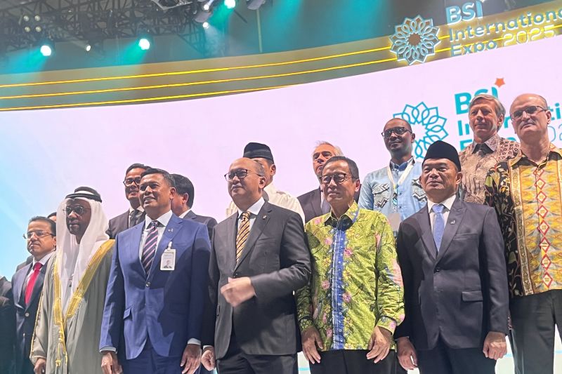 ojk-dorong-pendalaman-pasar-keuangan-syariah-di-indonesia