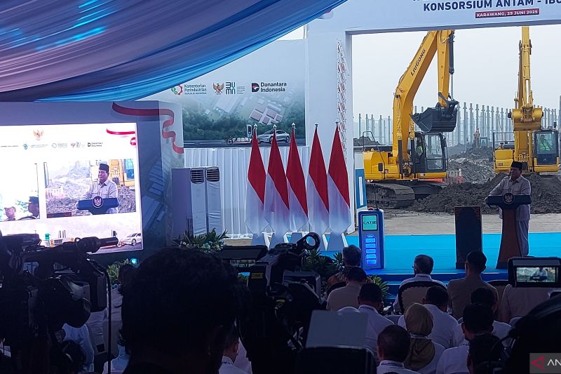 langka-hadiri-groundbreaking-prabowo-ungkap-alasan-hadir-di-karawang