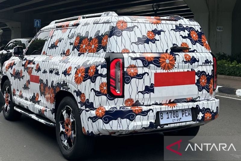 mobil-diduga-baic-bj30-hybrid-tertangkap-sedang-diuji-coba-di-jakarta
