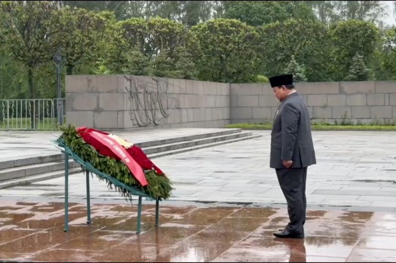 Prabowo kenang tragedi pengepungan Leningrad di Piskaryovskoye