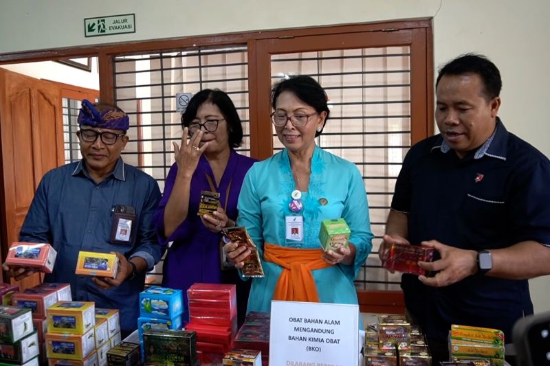 BBPOM Denpasar sita 73 jenis obat bahan alam ilegal mengandung BKO