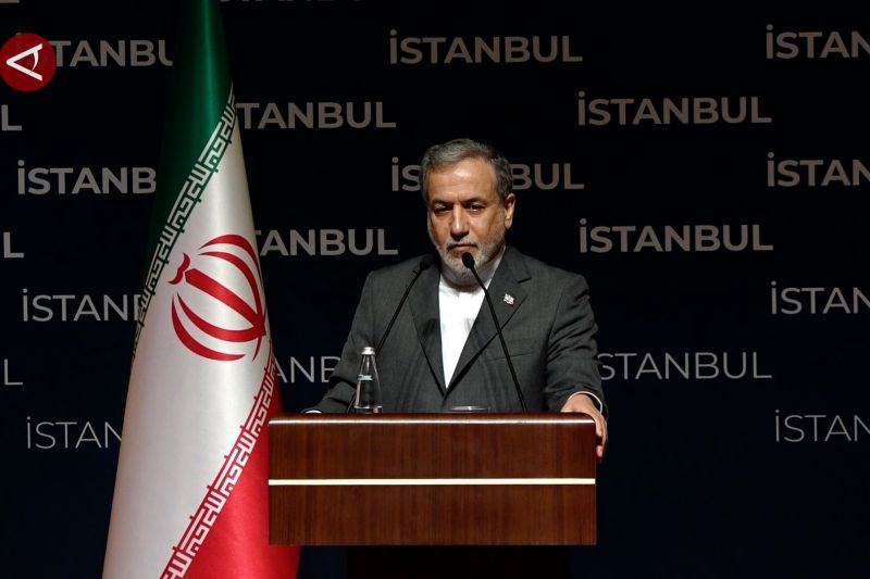 Menlu Iran kutuk serangan AS terhadap fasilitas nuklir