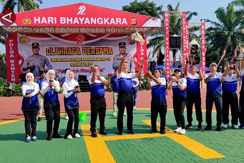 Polda Banten jaga kekompakan melalui senam massal