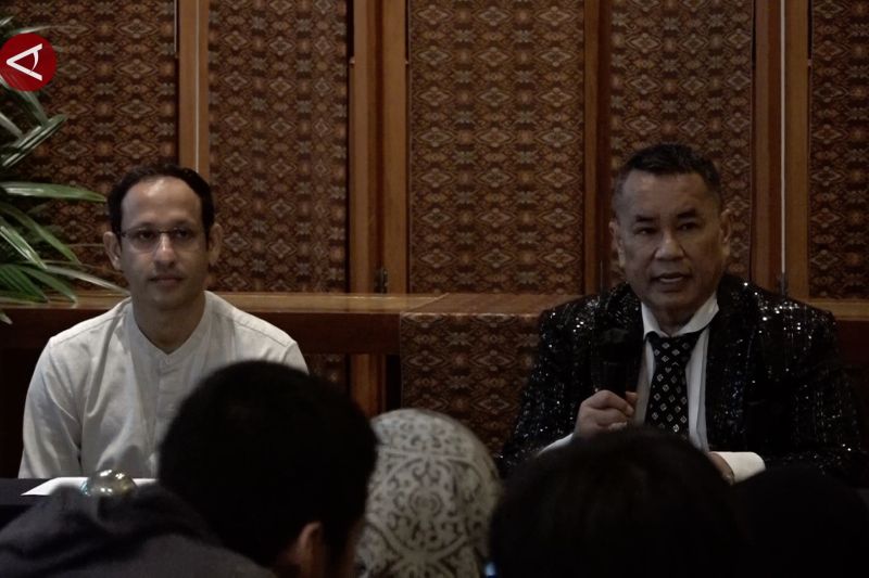 Bantah Nadiem jadi DPO, Hotman Paris: Dia di sini, sehat walafiat