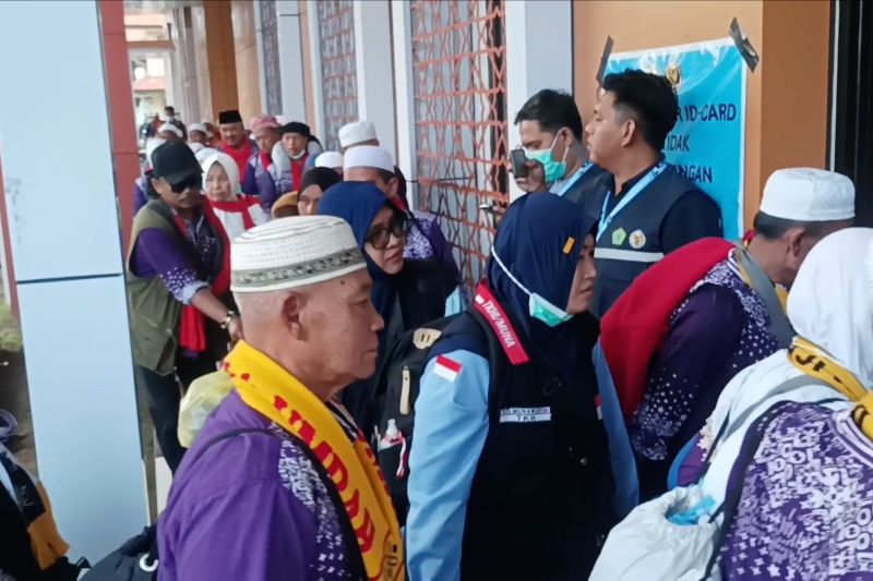 Begini kondisi jamaah haji usai pesawat Saudia mendarat darurat