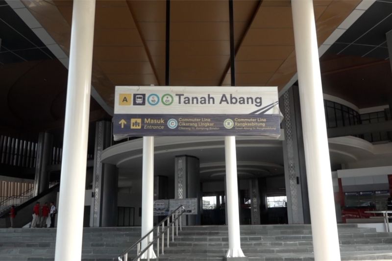 catat-ada-alur-naik-turun-baru-di-stasiun-tanah-abang-mulai-28-juni
