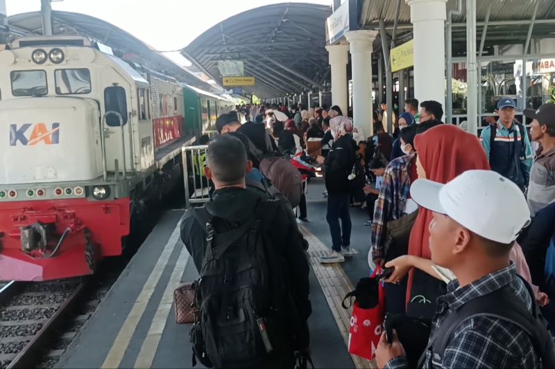 penumpang-daop-8-surabaya-naik-2-kali-lipat-pada-musim-libur-idul-adha