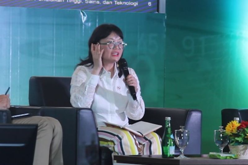 Wamen Stella sebut peluang sangat besar kampus vokasi dalam industri