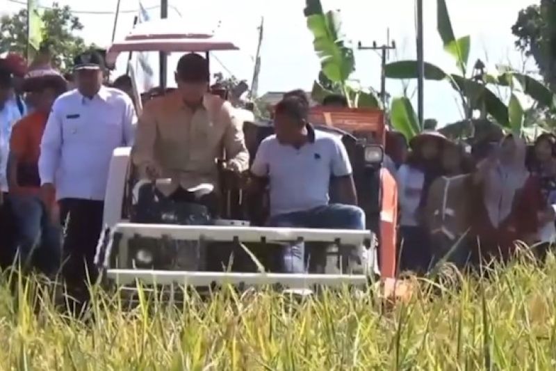 kementan-fasilitasi-kredit-alsintan-untuk-petani-di-ngawi