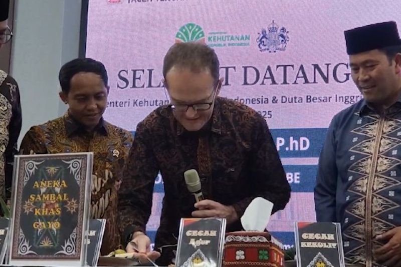 aceh-tengah-kenalkan-sambal-cecah-khas-gayo-ke-dubes-inggris