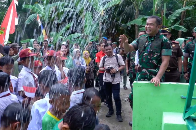 TNI selesaikan pembangunan di pelosok desa