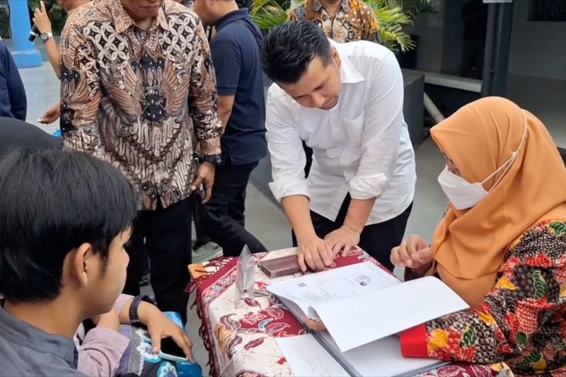 Wagub Jatim longgarkan layanan pengajuan PIN SPMB 2025
