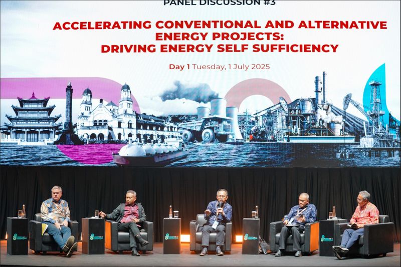kilang-pertamina-internasional-dukung-penguatan-transisi-energi