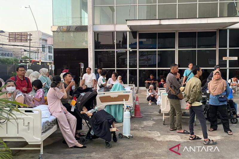 RS Hermina Jatinegara dilanda kebakaran, puluhan pasien dievakuasi