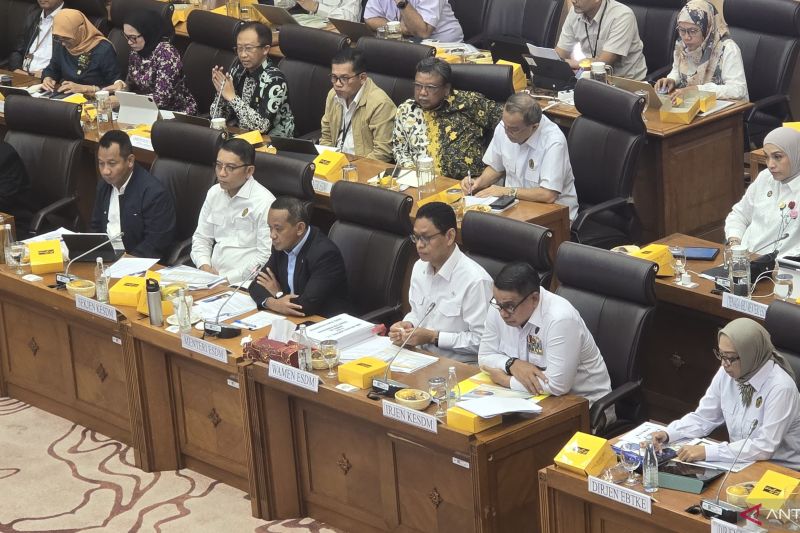Menteri ESDM: Per Juni, produksi minyak bumi capai 602 ribu bph
