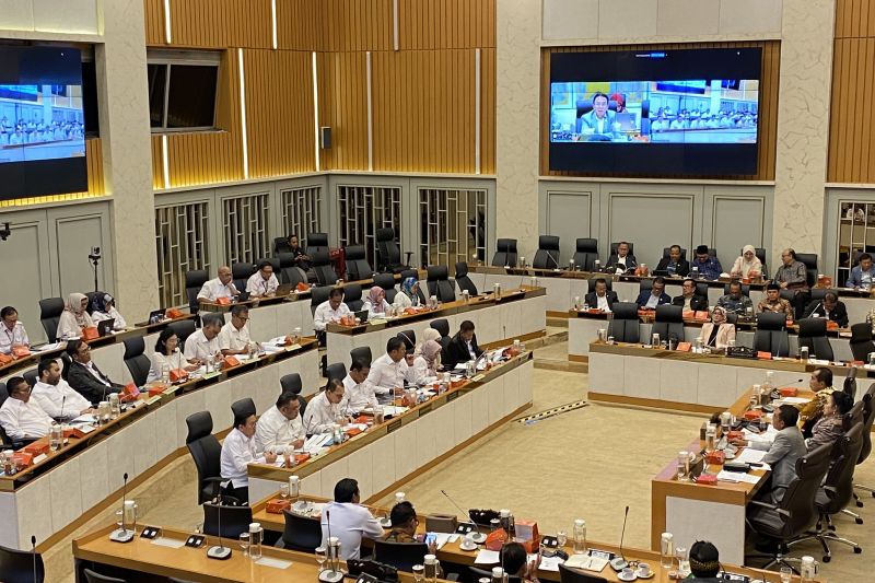 Mentan: Beras stok lama tersalurkan semua pada akhir tahun