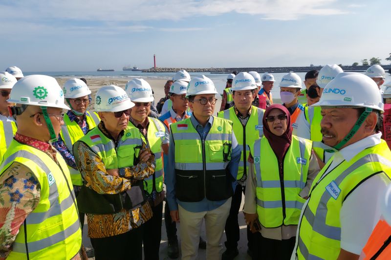 komisi-v-dpr-turun-cek-progres-pengerukan-alur-pelabuhan-baai-bengkulu