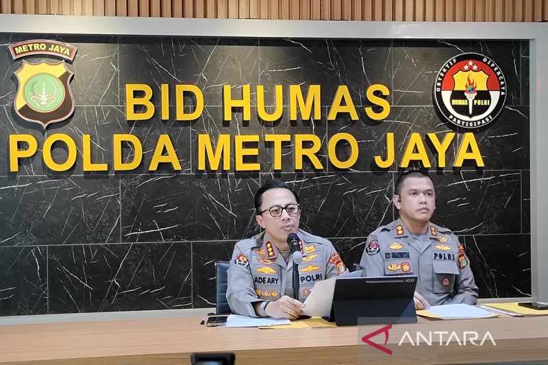 polda-metro-jaya-masih-tunggu-konfirmasi-kehadiran-roy-suryo