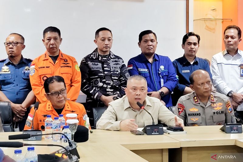 menhub-serahkan-sepenuhnya-ke-knkt-investigasi-kmp-tunu-tenggelam