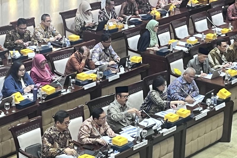kepala-bappenas-tahun-2026-butuh-investasi-rp82978-triliun