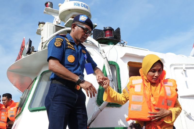 kemenhub-kerahkan-kapal-negara-dukung-rede-transport-kmp-pulau-telo