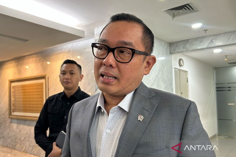 pemerintah-targetkan-realisasi-investasi-sebesar-rp13-ribu-triliun