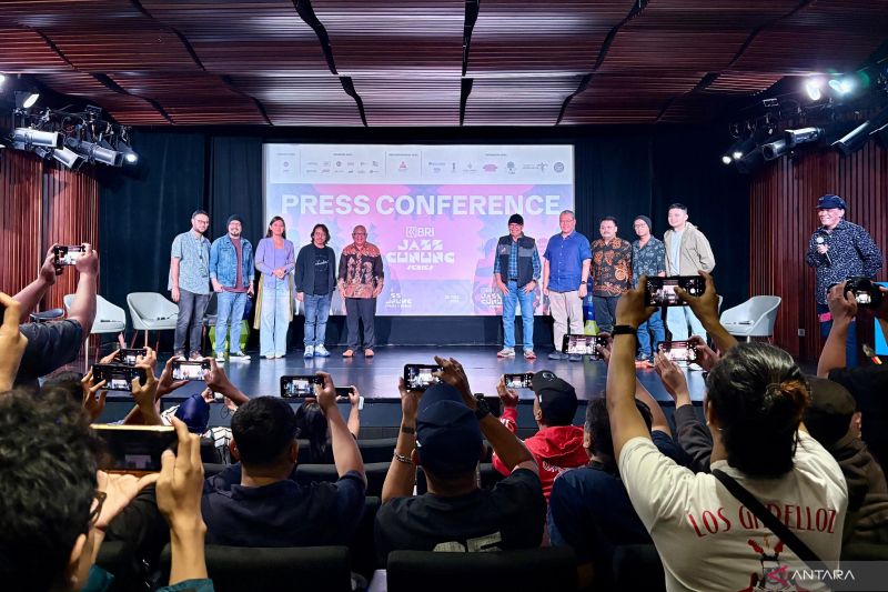 Grup musik RAN hingga Karimata ramaikan Jazz Gunung Bromo 2025