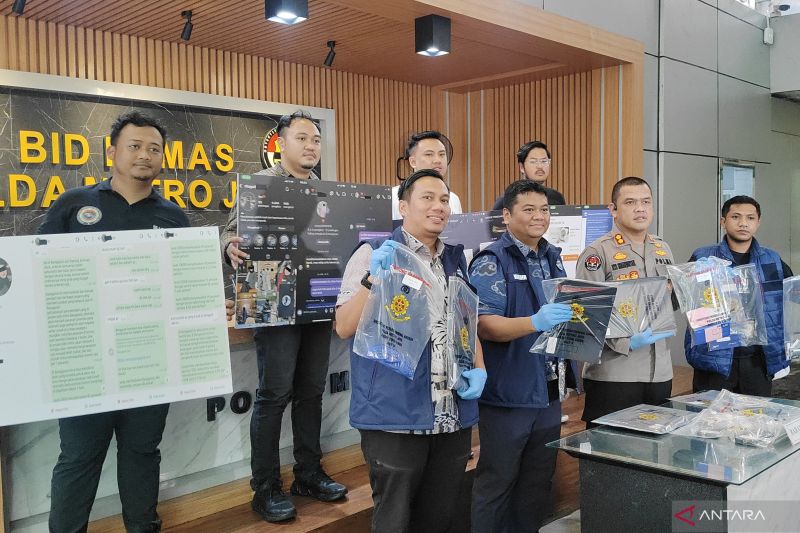 begini-peran-para-tersangka-penipuan-love-scaming-di-jakarta-timur