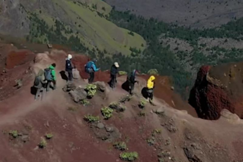 pembangunan-kereta-gantung-ke-gunung-rinjani-batal