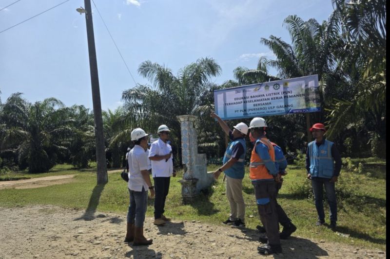 ptpn-iv-palmco-dan-pln-edukasi-petani-sawit-keselamatan-panen